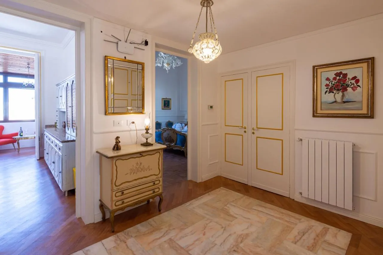 Apartment Le Rose Di Nonna Maria, Appartamento Di Lusso In Centro Citta Palermo